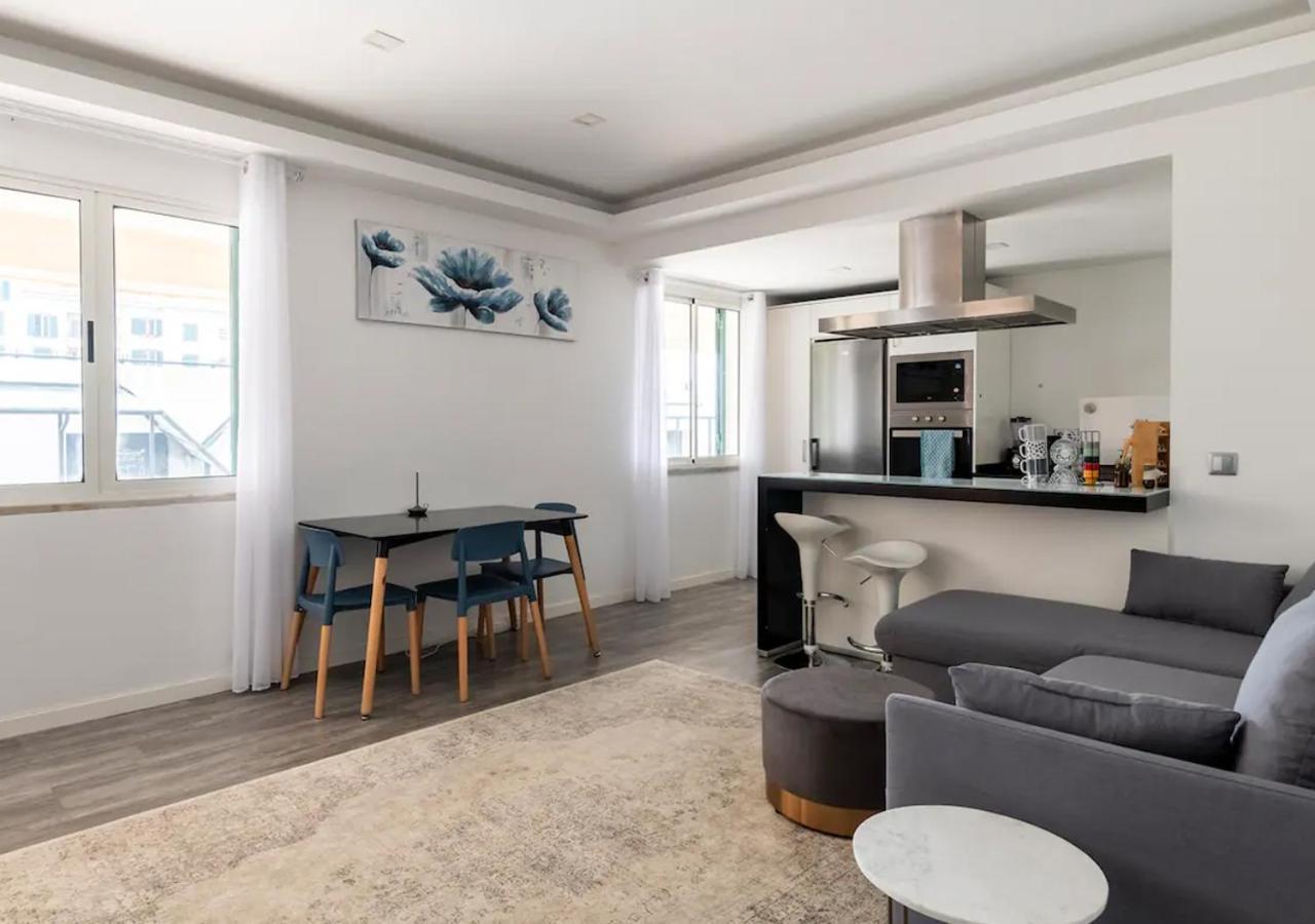 Lovely 1-Bedroom Apartment With Parking Ocean View Funchal  Luaran gambar